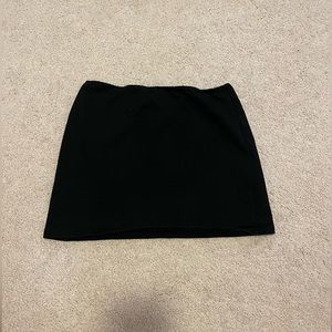 Edikted Low Rise Black Mini Skirt